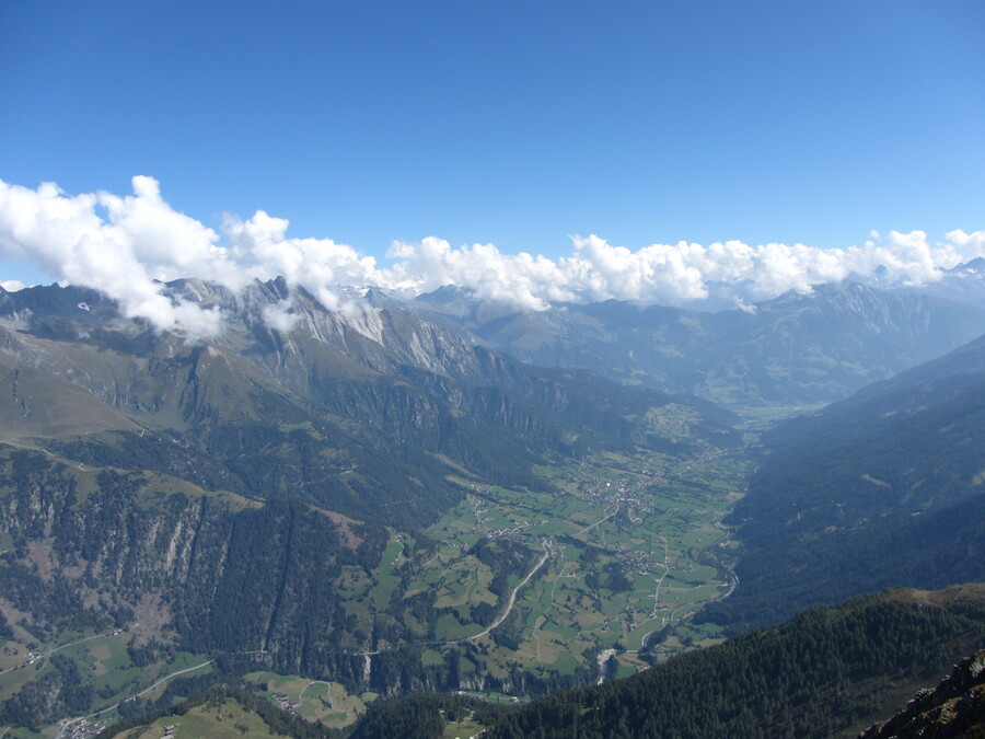 Uitzicht Richting Virgen, Matrei en de Groß Glockner (verstopt in de wolken)