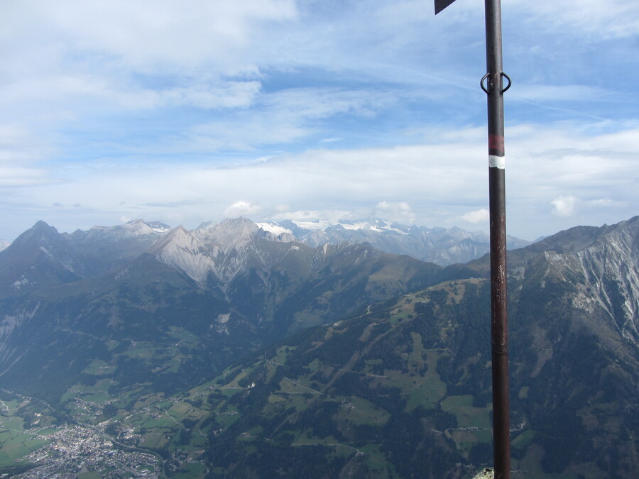 De Groß Glockner heeft zich verstopt in een wolk