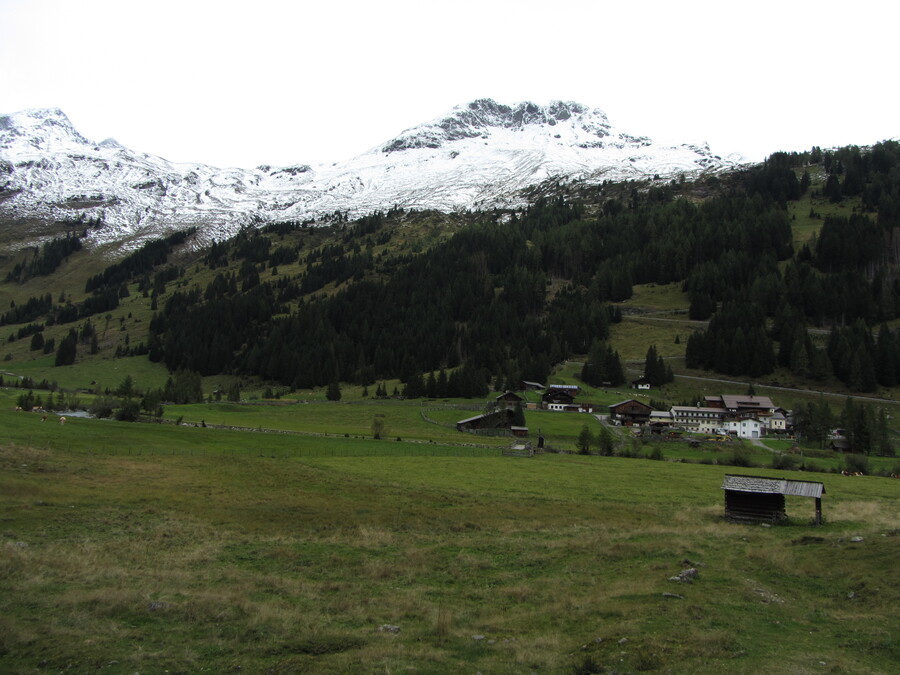 Matreier Tauernhaus onder de Messelingkogel