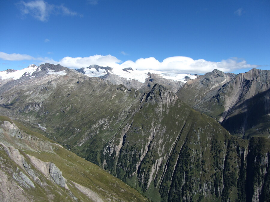 Maurertal met de Groß Venediger nog net in de wolken