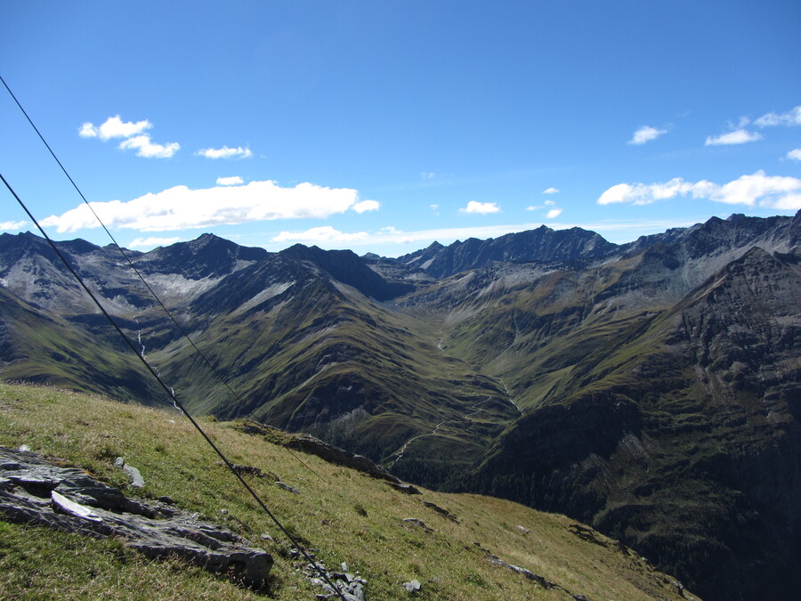 Het Großbachtal en het Kleinbachtal met aan het einde de Gösleswand