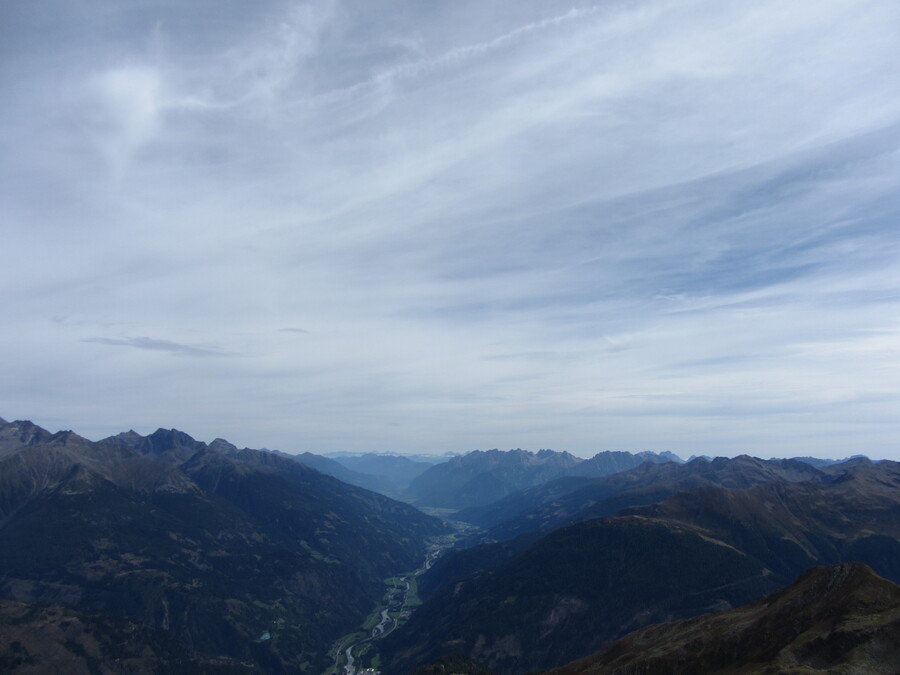 Richting Lienz waren zelfs wat bergen uit Slovenië te zien (ruim 100km ver weg)