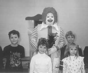 Toen de wereld nog zwartwit was, Ronald dik en de kinderen dun